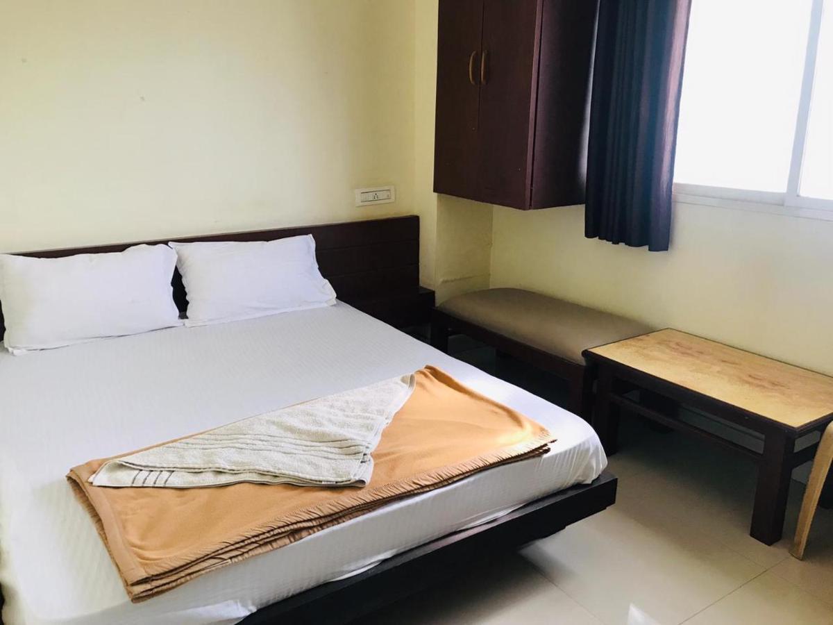 Staymaker Bright Palace Residency Шимога Екстериор снимка