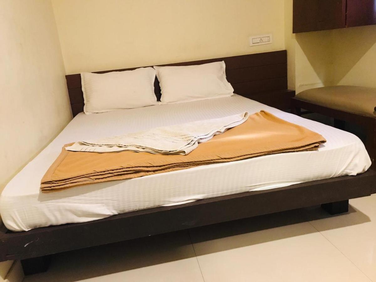 Staymaker Bright Palace Residency Шимога Екстериор снимка
